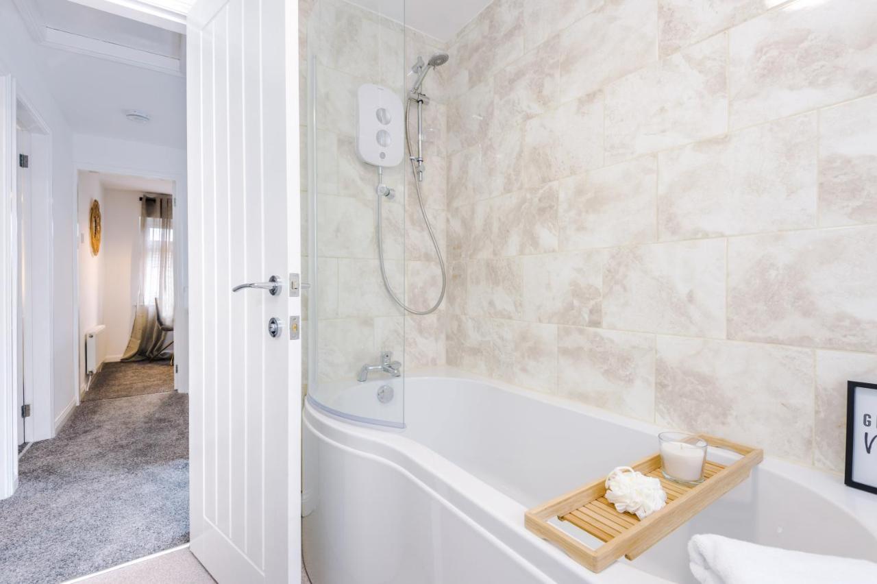 Welcoming 3 Bed Home, 10 Mins From Chester Races And Zoo Saughall المظهر الخارجي الصورة
