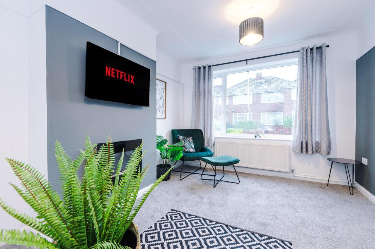 Welcoming 3 Bed Home, 10 Mins From Chester Races And Zoo Saughall المظهر الخارجي الصورة